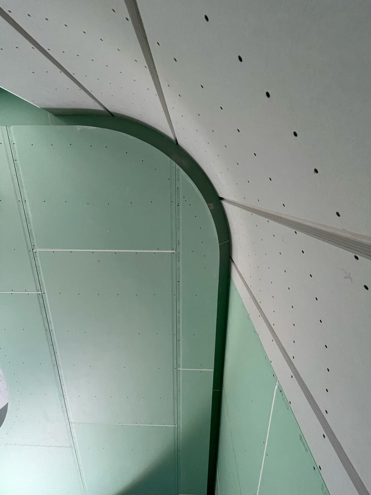 Drywall installation in Niagara Region — curved drywall archway